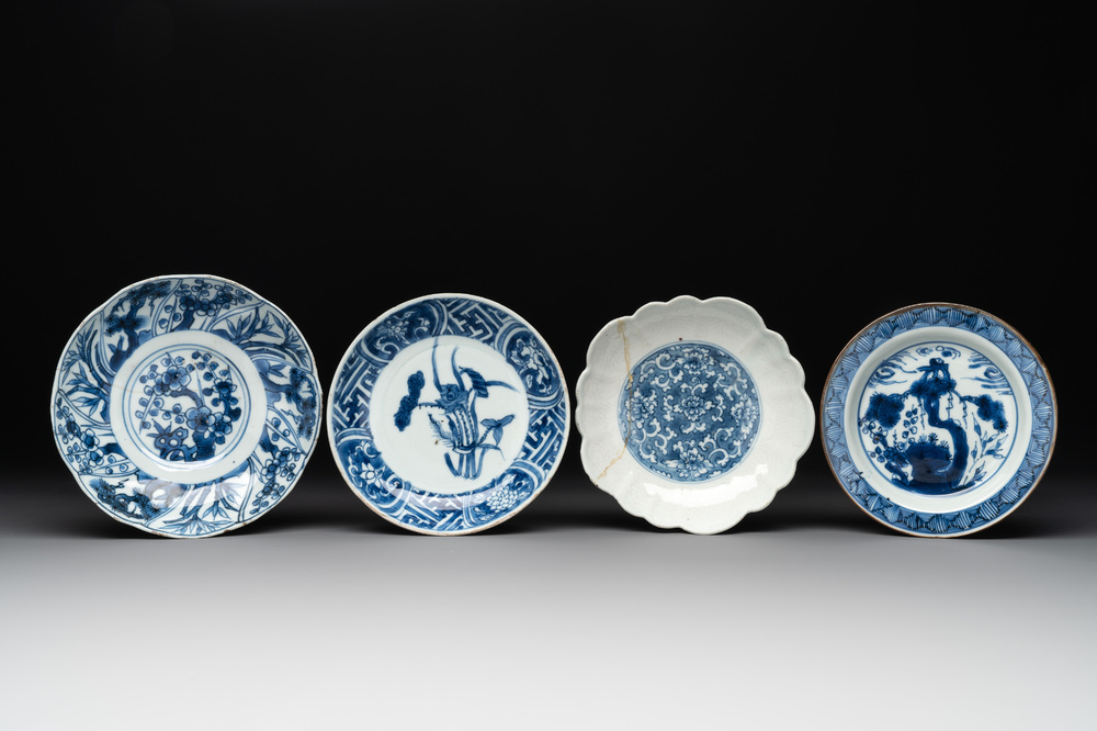 Four Chinese blue and white ko-sometsuke plates for the Japanese market, late Ming