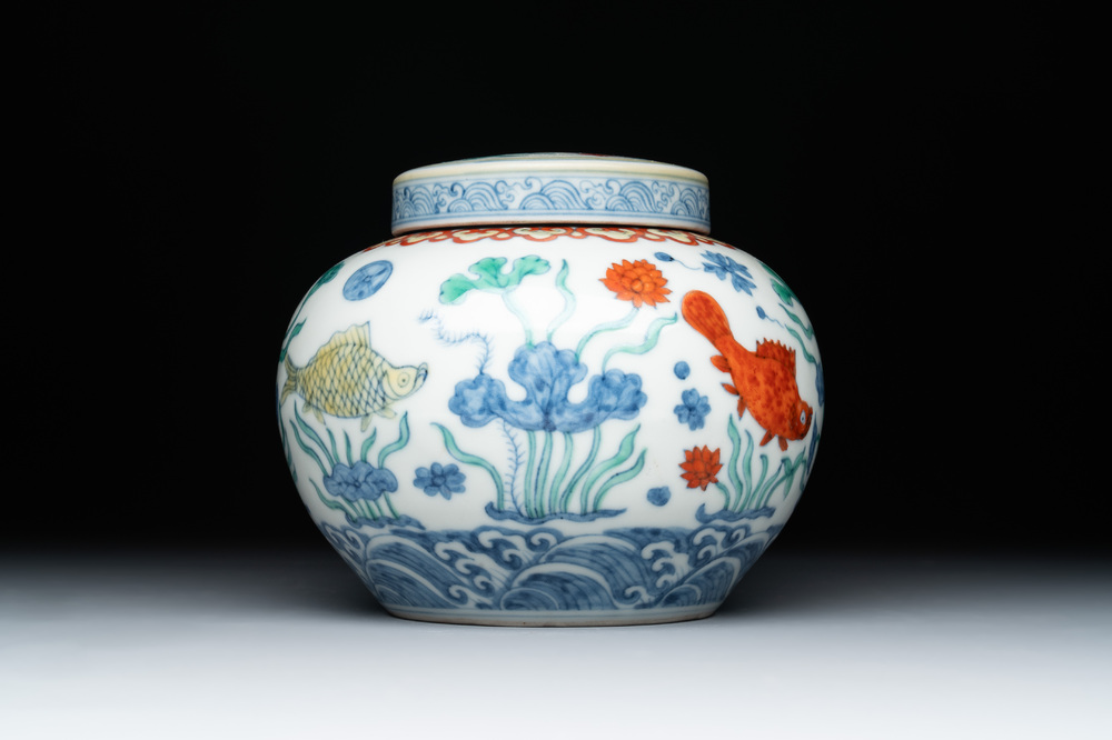 A Chinese doucai 'lotus pond with carps' jar and cover, tian 天 mark, 19/20th C.