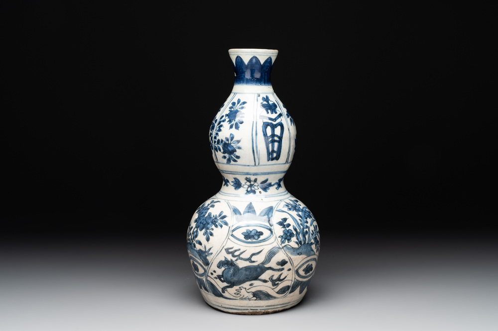 A Chinese blue and white 'flying horse' double gourd vase, Wanli