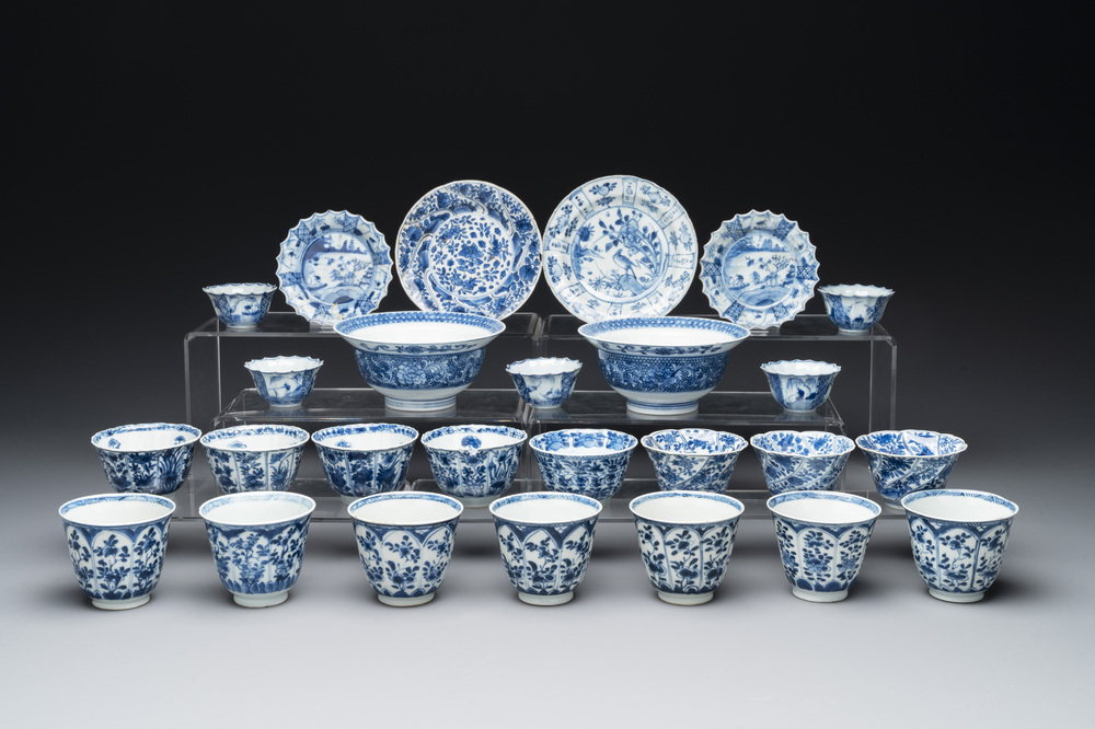 26 Chinese blue and white wares, Wanli/Qianlong