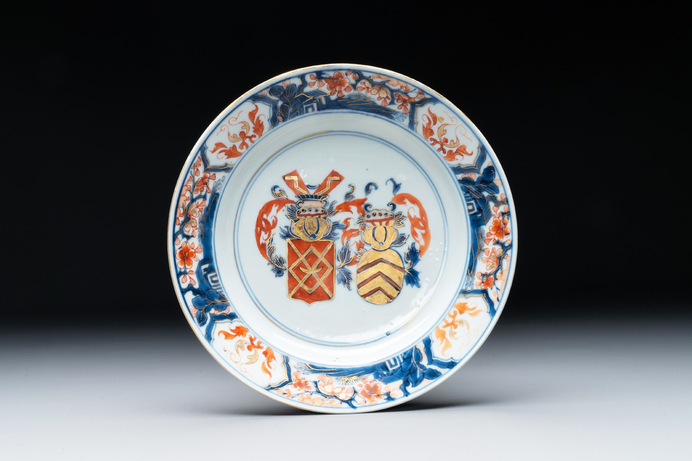 A Chinese Imari-style armorial plate with an alliance coat of arms, Kangxi