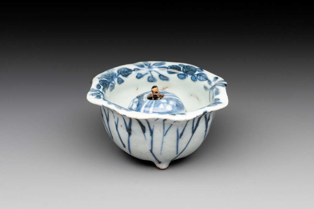 A Chinese blue and white trick-cup, Transitional period