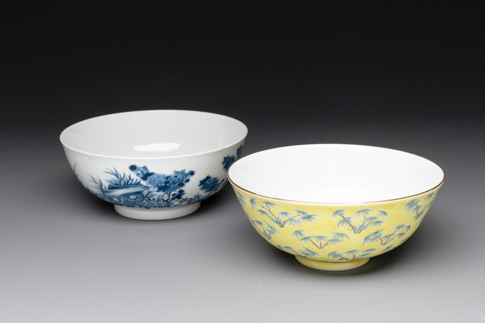 A Chinese blue and white bowl with floral design and a famille verte yellow-ground 'bamboo' bowl, Tongzhi mark, 18/19th C.