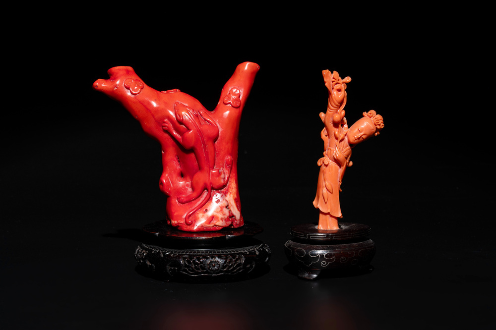 Two Chinese red coral sculptures of a chilong and a lady on wooden stand, 19/20th C.