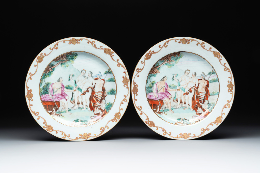 A pair of Chinese export famille rose 'The judgement of Paris' plates, Qianlong
