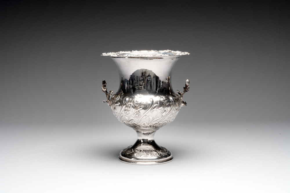 A sterling silver vase, Robert Hennel III, London, 1841
