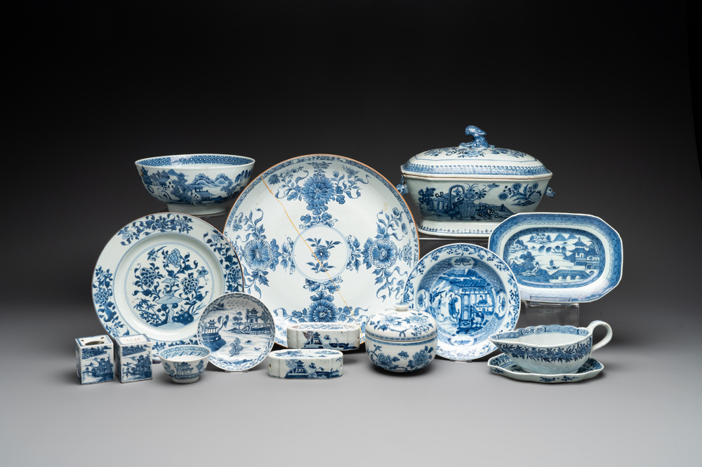 15 Chinese blue and white wares, 18th C. and later