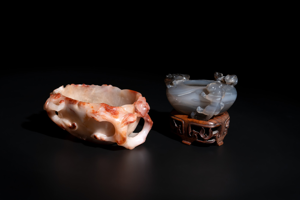 A Chinese agate 'chilong' brush washer and a water pot with Buddhist lions, 19th C.
