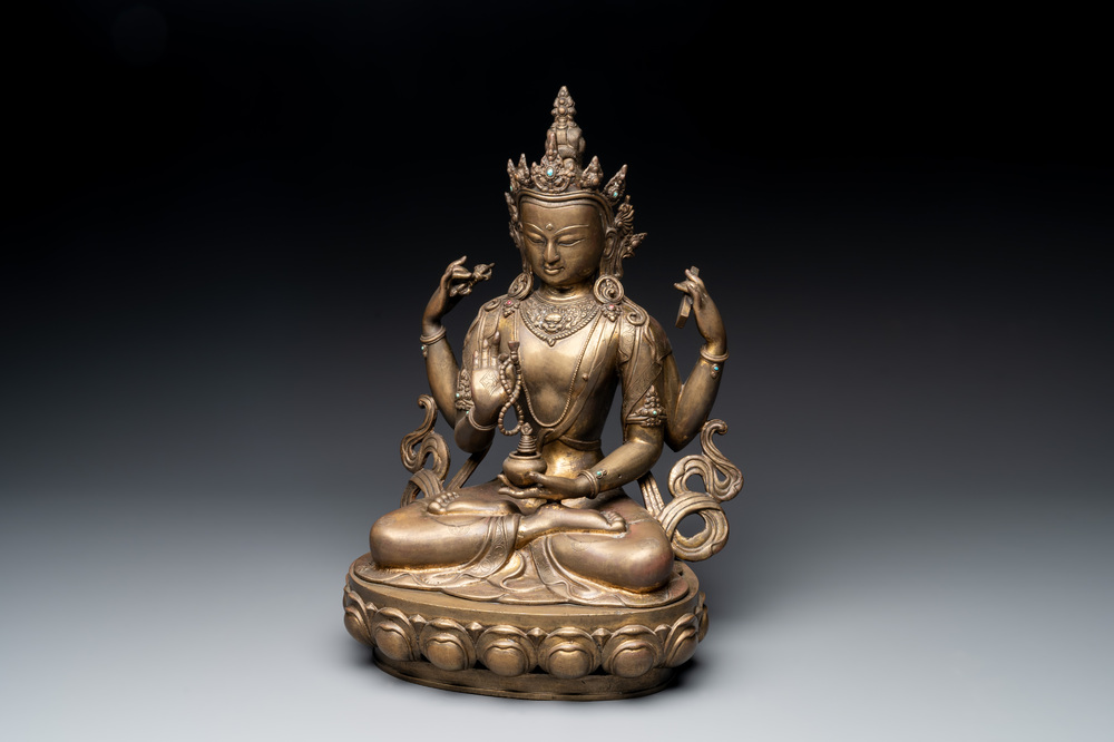 A large Nepalese bronze sculpture of Usnisavijaya, 20th C.