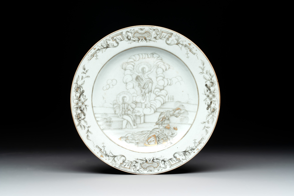 A Chinese gilt-decorated grisaille 'Resurrection' plate, Qianlong