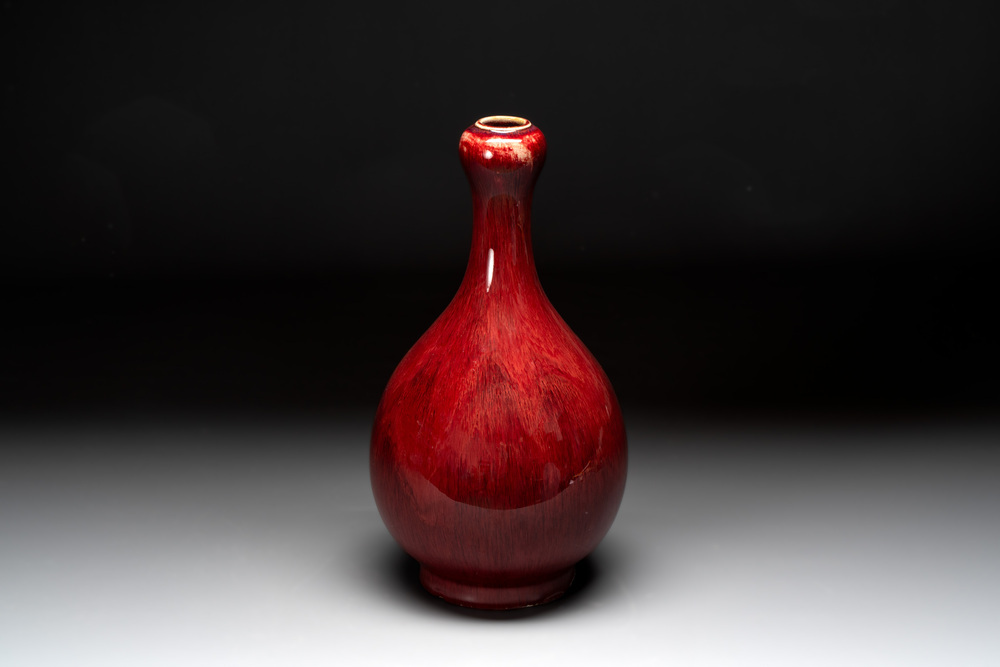 A Chinese flamb&eacute;-glazed garlic-mouth vase, Qianlong mark, 19/20th C.