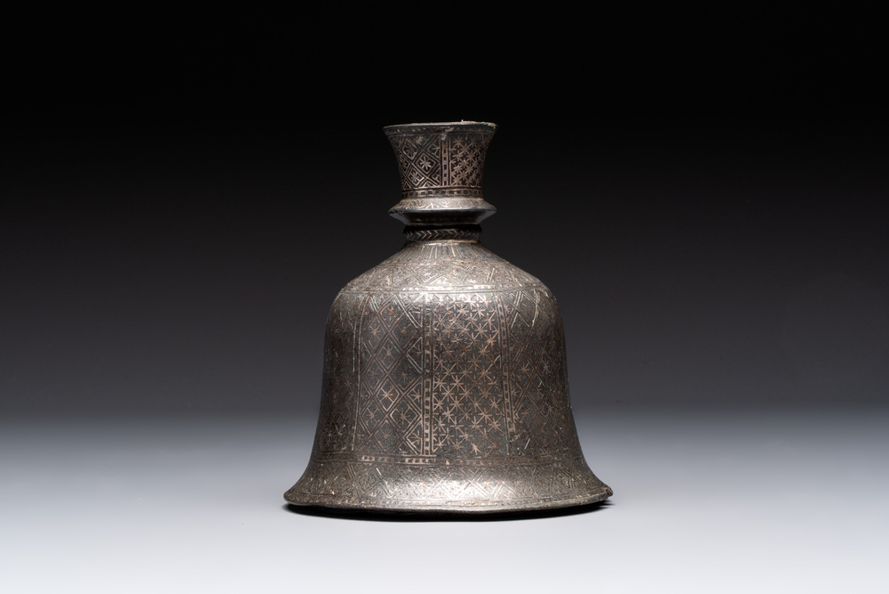 A bidri hookah base for the Ottoman market, India, 1st half 19th C.