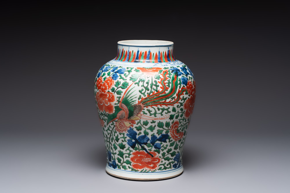 A Chinese wucai 'phoenixes and peonies scroll' vase, Transitional period