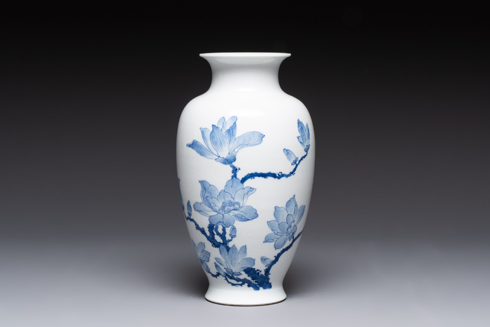 A Chinese blue and white 'magnolia' vase, Jingdezhen mark, 20th C.