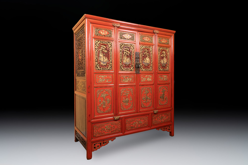 A large and fine Chinese gilt-red-lacquered cabinet with figures and antiquities, 19th C.