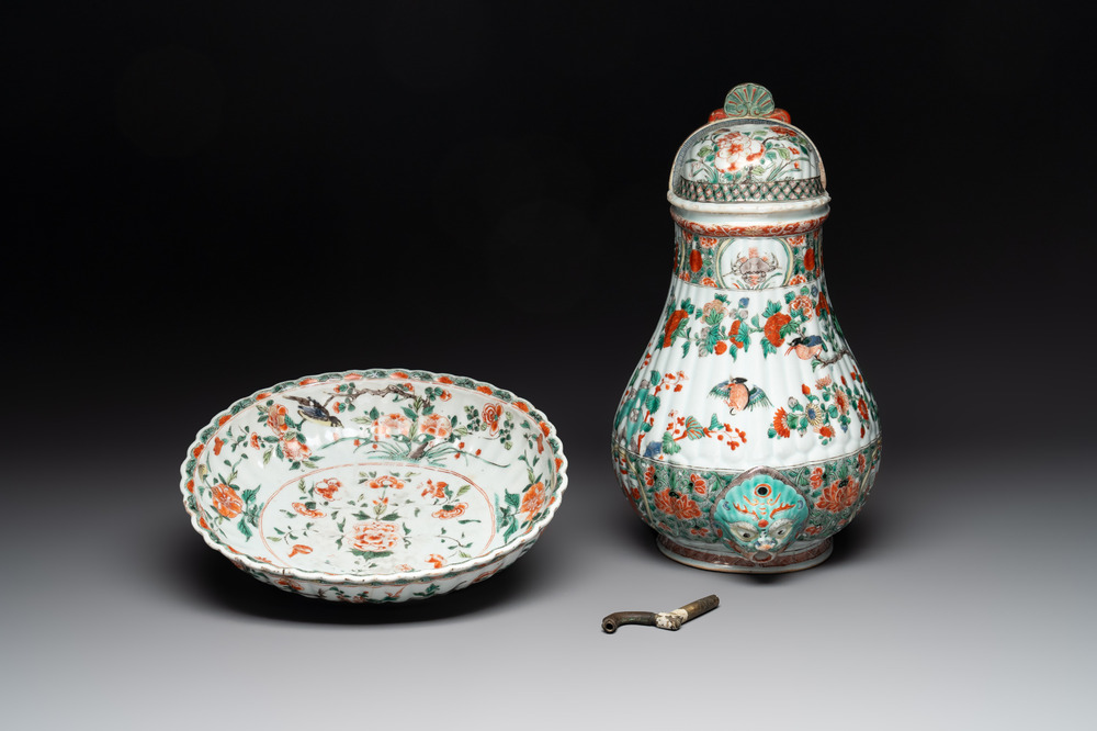 A Chinese famille verte fountain and basin with birds among flowering branches, Kangxi