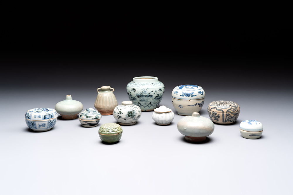 Five Chinese blue, white and monochrome jarlets and seven covered boxes, Yuan/Ming
