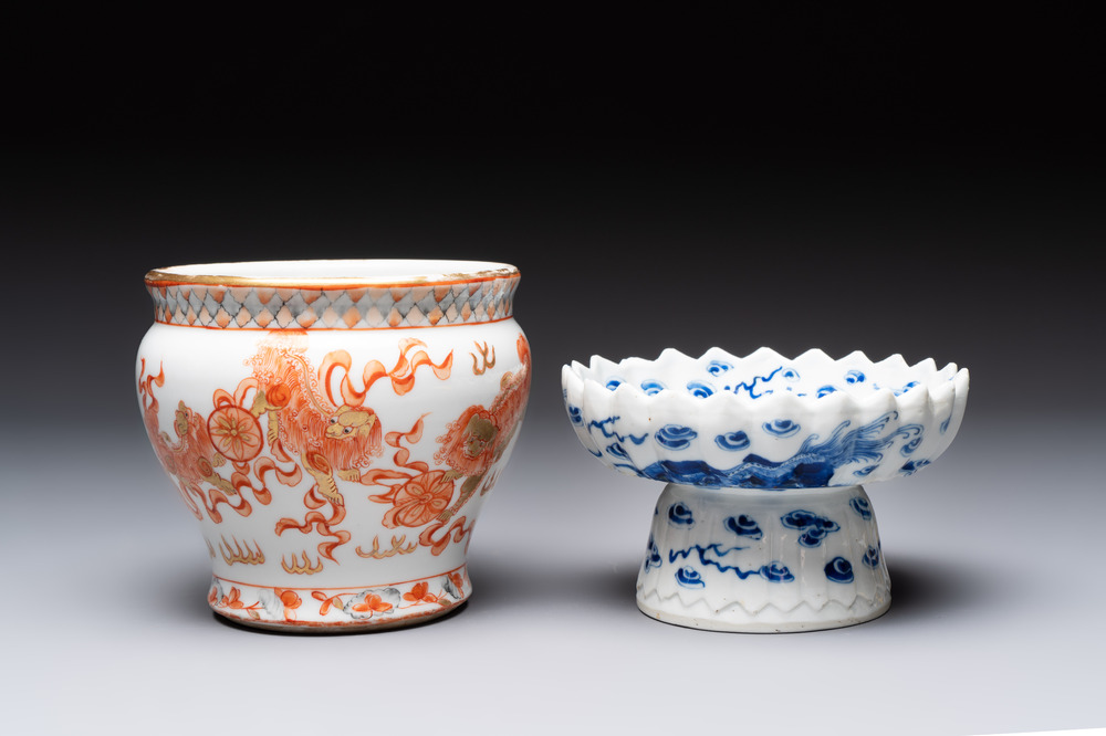 A Chinese Thai market 'Buddhist lions' vessel and an offering tazza, 19th C.