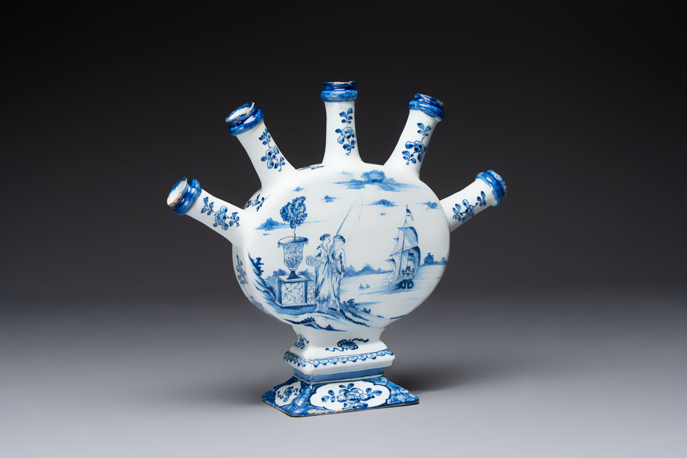 A fine and unusual blue and white Dutch Delft tulip vase, 18th C.