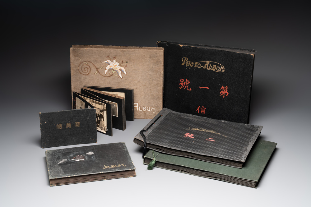 Six photo albums with sights, landmarks and people of Japan, 1st half 20th C.