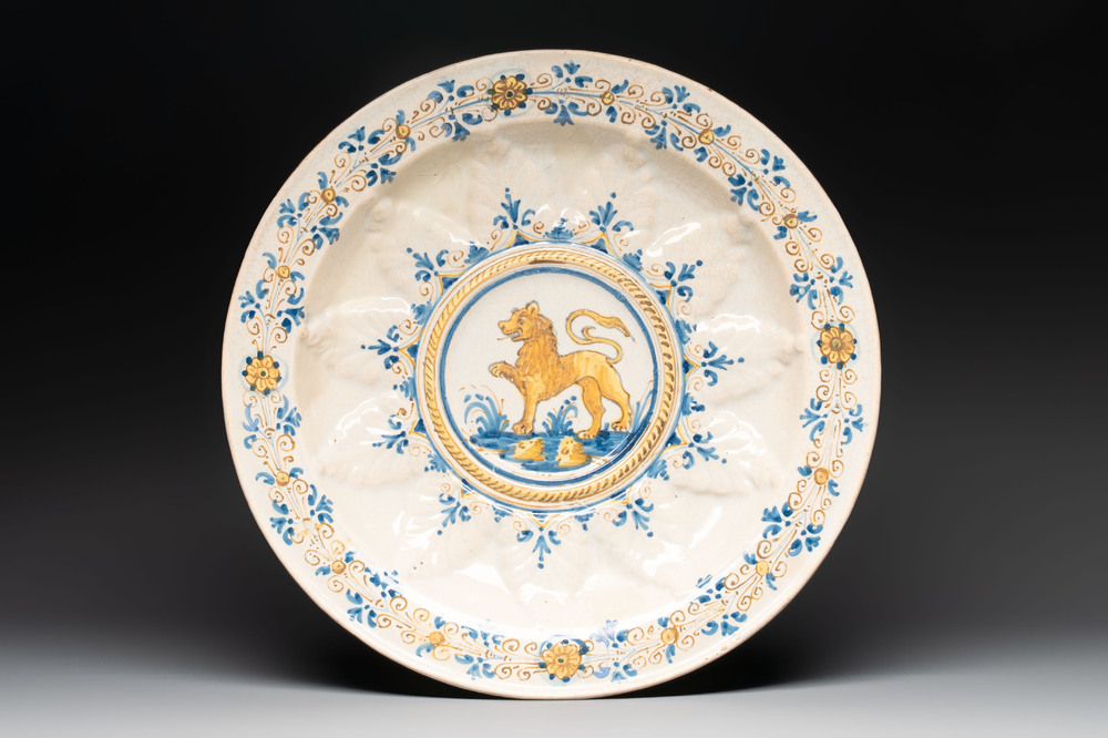 A large Italian maiolica 'lion' dish, Montelupo, 17th C.