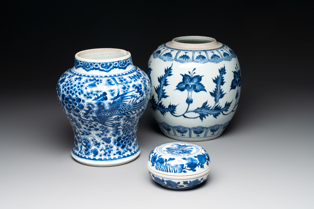 A Chinese blue and white vase, a jar and a covered box, Kangxi