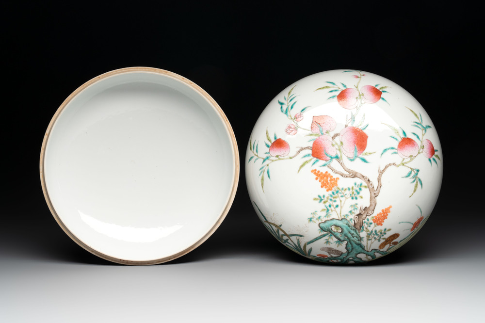A fine Chinese famille rose 'eight peaches' box and cover, Qianlong mark, Republic