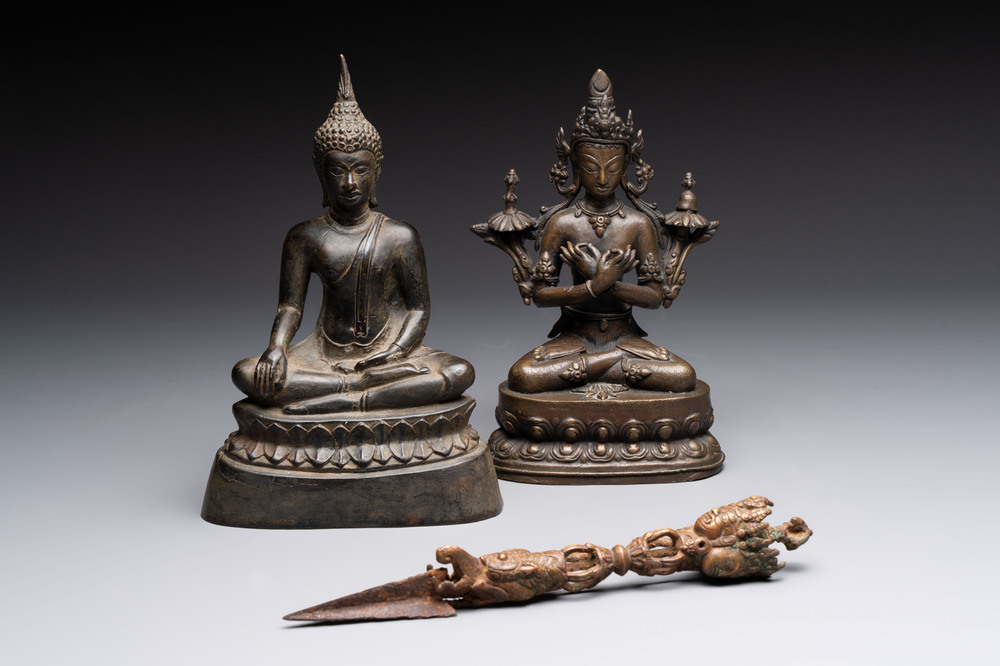 A Sino-Tibetan bronze Bodhisattva, a Thai Buddha and a phurba, 18/19th C.