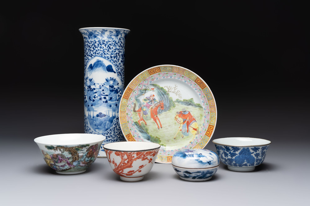 A varied collection of six Chinese blue, white, famille rose and iron-red wares, 19/20th C.