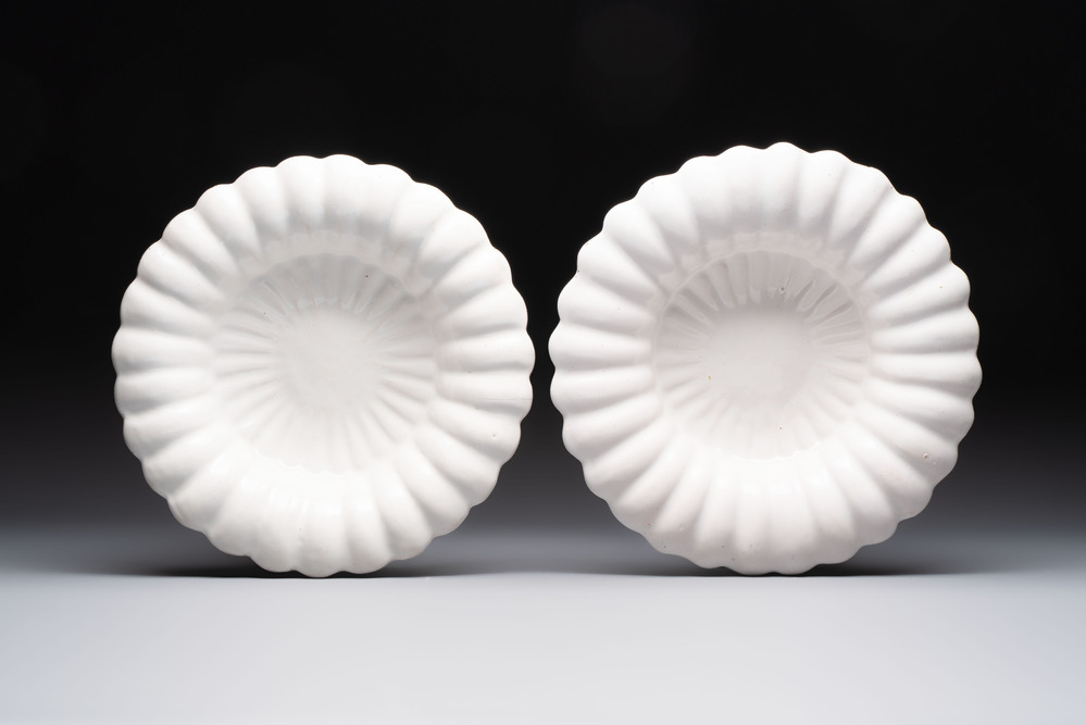 A pair of white Dutch Delft gadrooned dishes, 17th C.