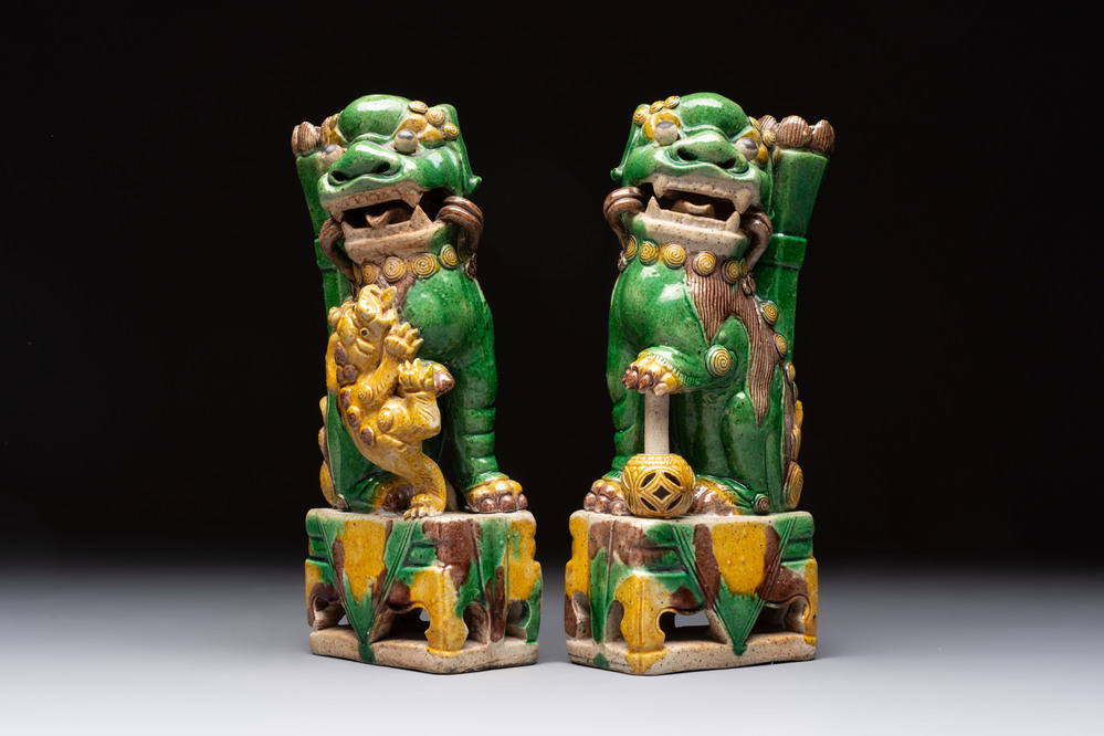 A pair of Chinese sancai-glazed Buddhist lions, 19th C.