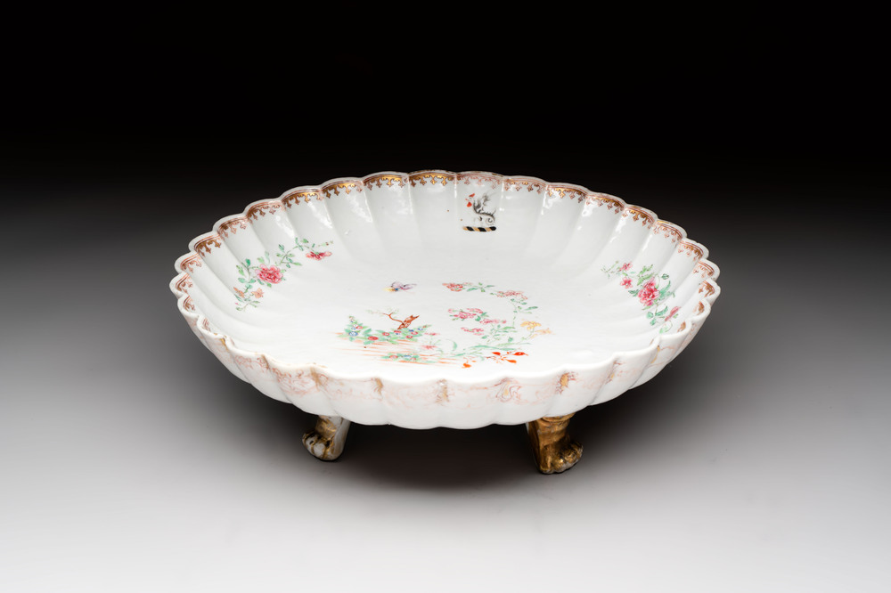 A Chinese famille rose pseudo-armorial tripod dish with the arms of Boschat for the French Market, Qianlong