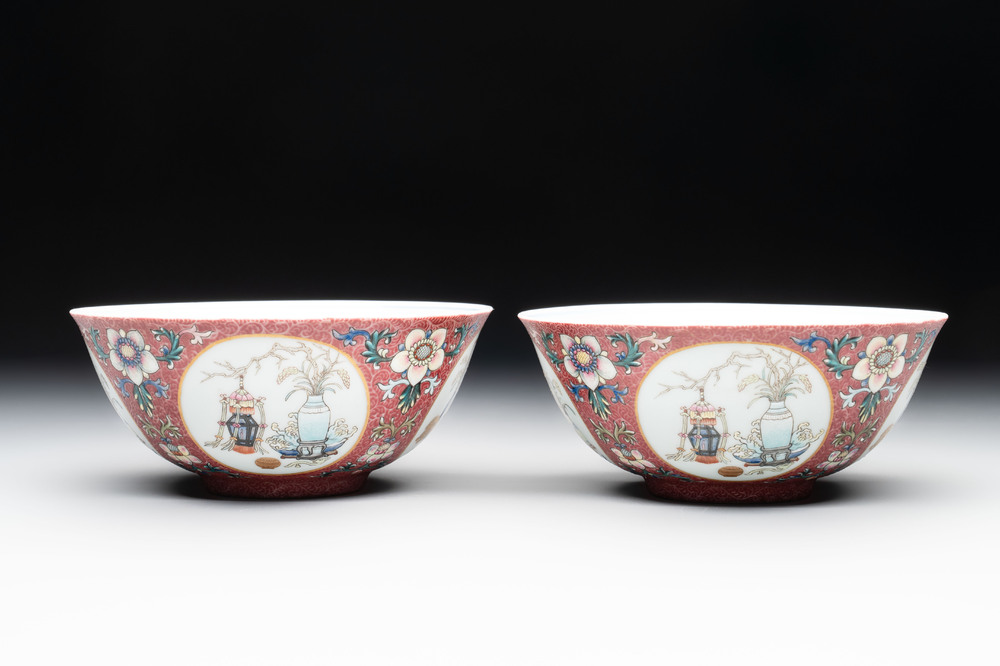 A pair of Chinese famille rose ruby-sgraffito-ground 'antiquities' bowls, Daoguang mark, 19/20th C.
