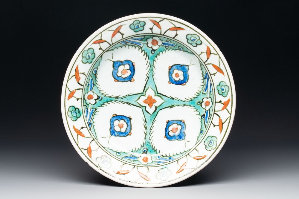 A polychrome Iznik pottery dish with stylised floral design, Turkey, ca. 1600