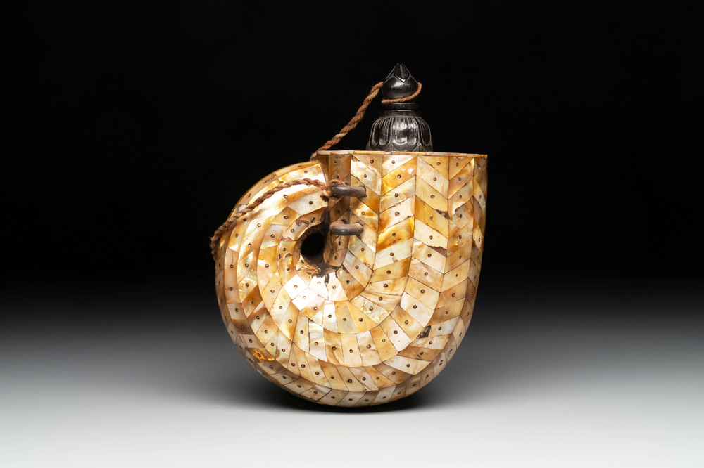 An Indo-Portuguese mother-of-pearl powder horn, Gujarat, 18th C.