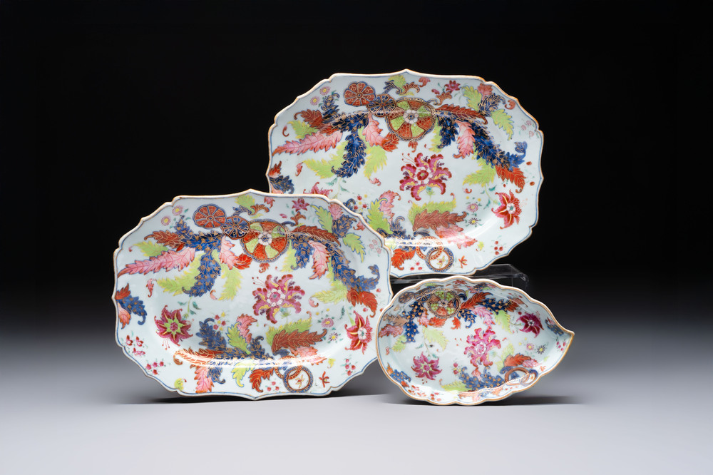 A pair of Chinese famille rose 'pseudo-tobacco leaf' dishes and a saucer, Qianlong