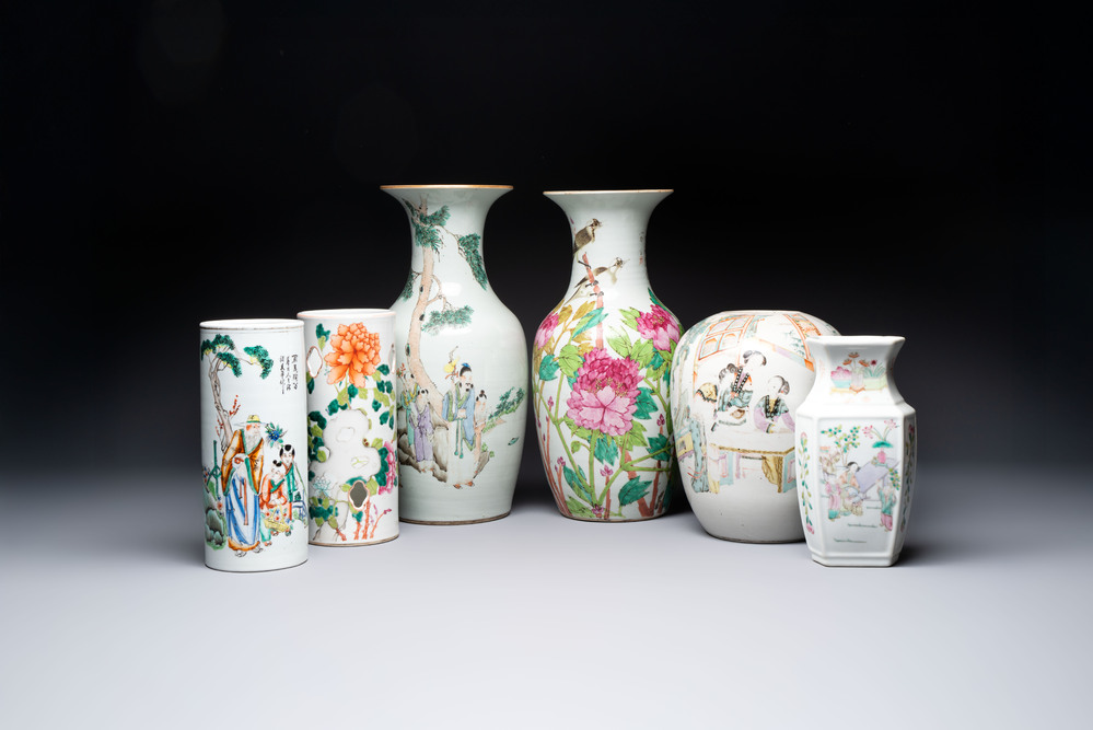 Three Chinese famille rose vases, two hat stands and a jar, 19th C.