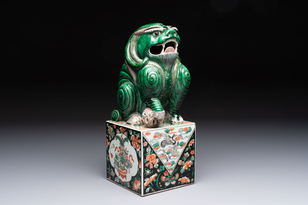 A Chinese famille verte Buddhist lion, 19th C.
