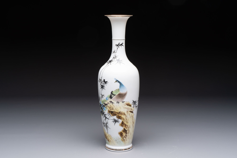 A Chinese polychrome 'peacock and bamboo' eggshell vase, signed Yuan Qing 元清, Jing De Zhen Zhi 景德鎮制 mark, 20th C.