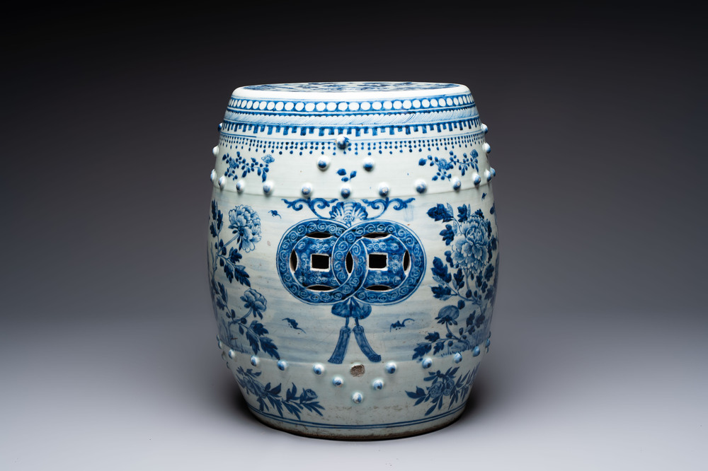 A Chinese blue and white 'birds among flowering branches' garden seat, 19th C.