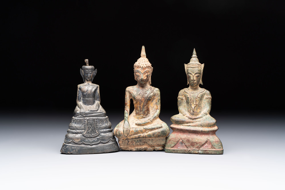 A Thai silver Buddha and two Burmese bronze Buddhas, 16/19th C.