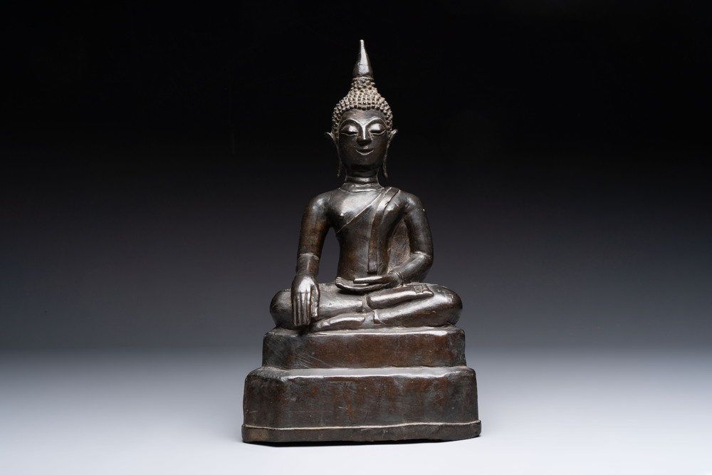 A Burmese bronze Buddha, 17/18th C.