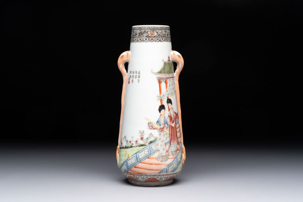 A Chinese famille rose vase with ladies in a garden, Qianlong mark, 19/20th C.