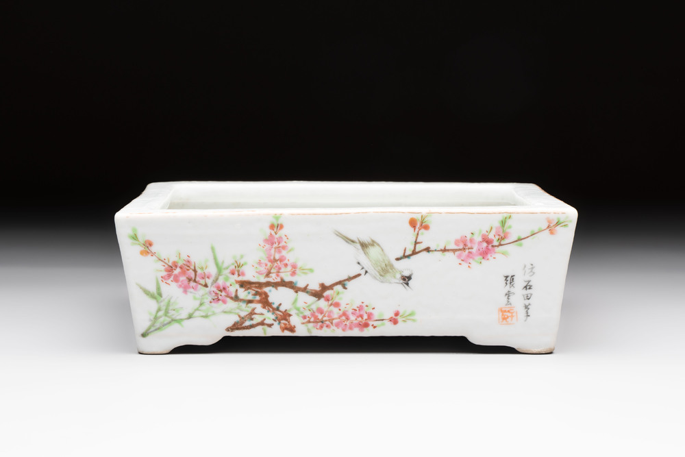 A Chinese qianjiang cai rectangular jardini&egrave;re, signed Zhang Yun 張雲, dated 1925