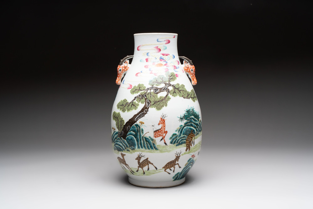 A fine Chinese famille rose 'hu' 'deer and monkey' vase, 19th C.