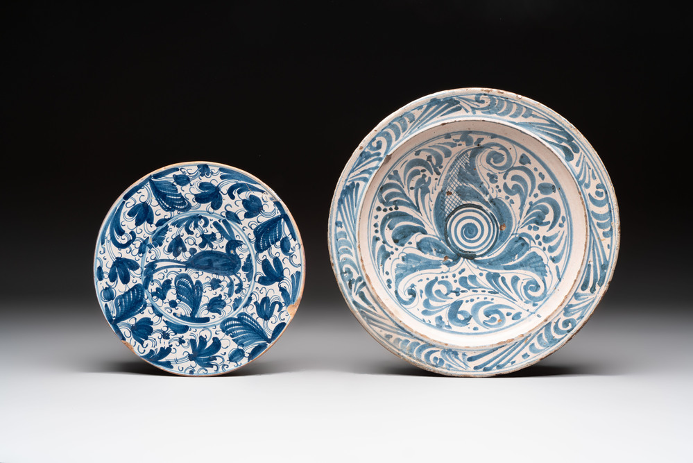 A large blue and white Spanish pottery dish and a 'leaping hare' tazza, Talavera, 17/18th C.