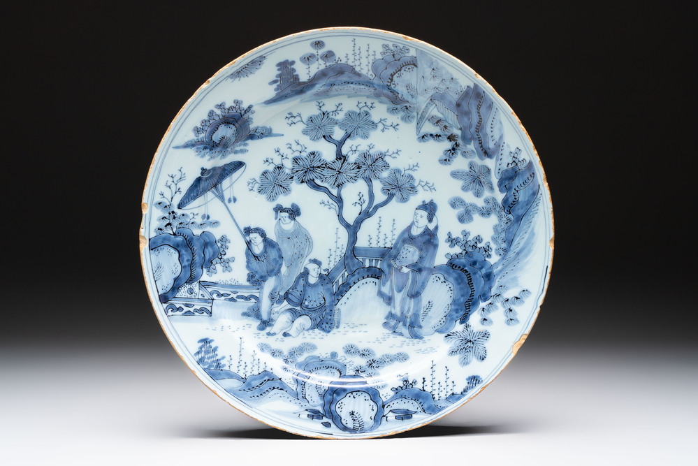 A blue and white Dutch Delft chinoiserie dish, 17th C.
