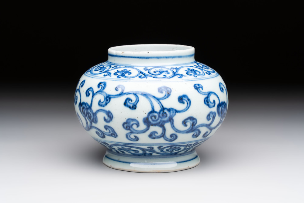 A Chinese blue and white jar with floral design, Ming