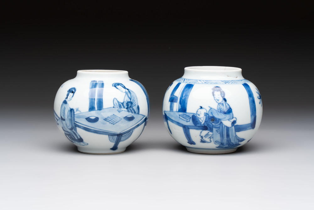 Two Chinese blue and white 'Long Eliza' jarlets, Kangxi