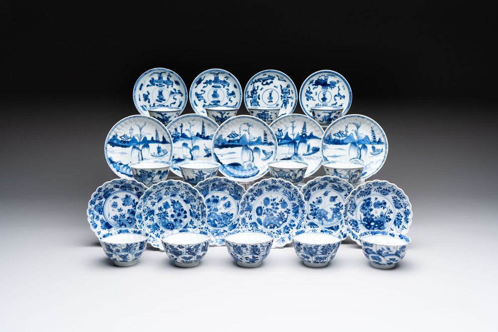 13 Chinese blue and white cups and 15 saucers, Kangxi